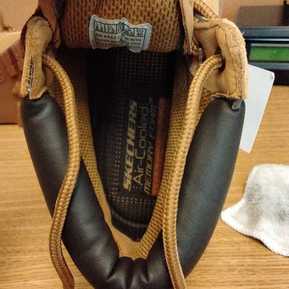 Sketchers Lace Up Utility Boots - Picture 6 of 10